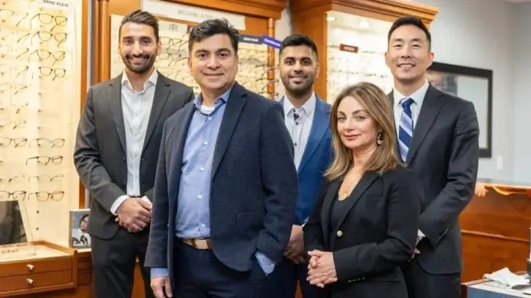 Full width thumbnail