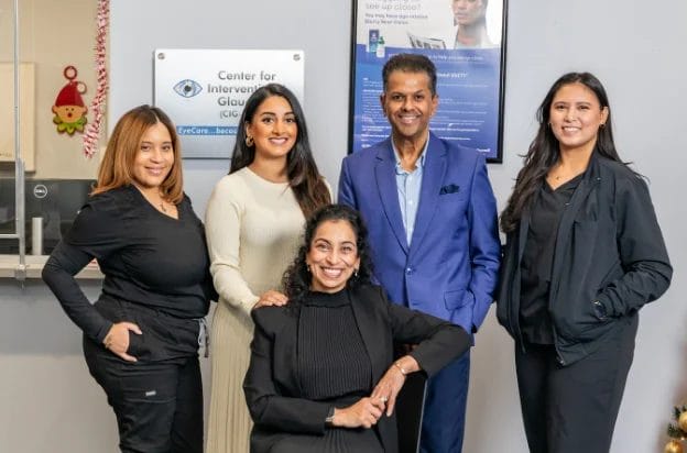 Staff with doctors (1)